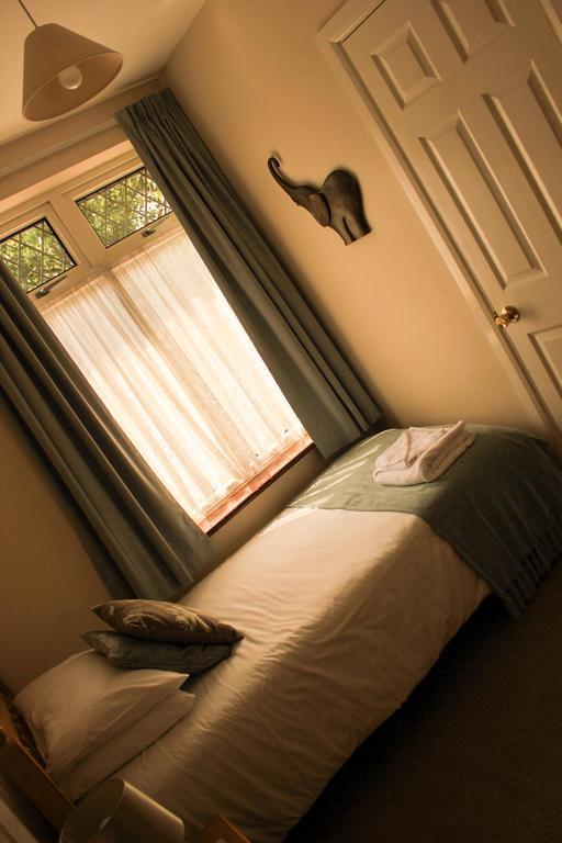 הוקלי הית' Eden End Guest House מראה חיצוני תמונה